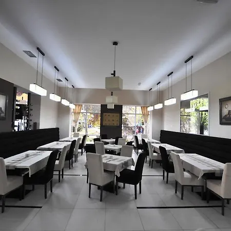 Royal Апарт-отель