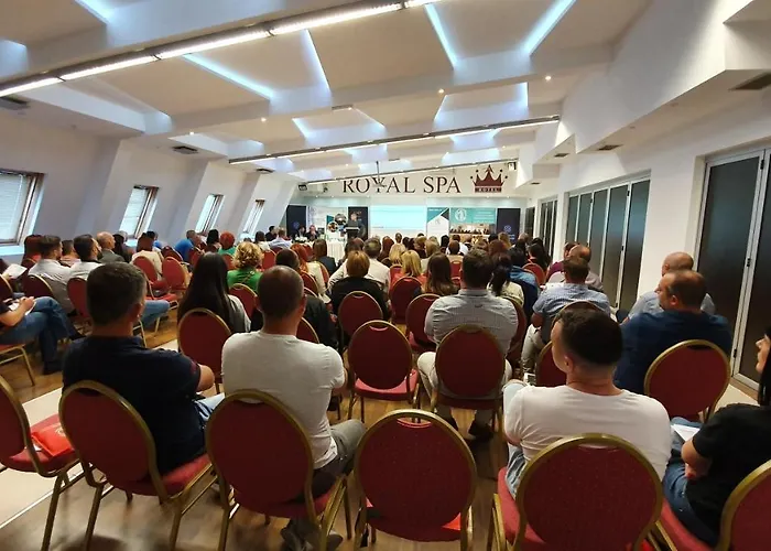 شقة فندقية Royal 4*